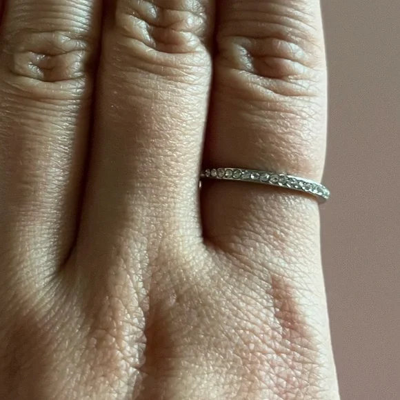 💍 Size 7 Sterling Silver Cubic Zirconia Ring 💍 - Picture 5 of 5